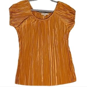 ABOVE AND BEYOND WOMENS GOLDEN SCOOPNECK SHORT PUFFY SLEEVES SIZE MEDIUM
